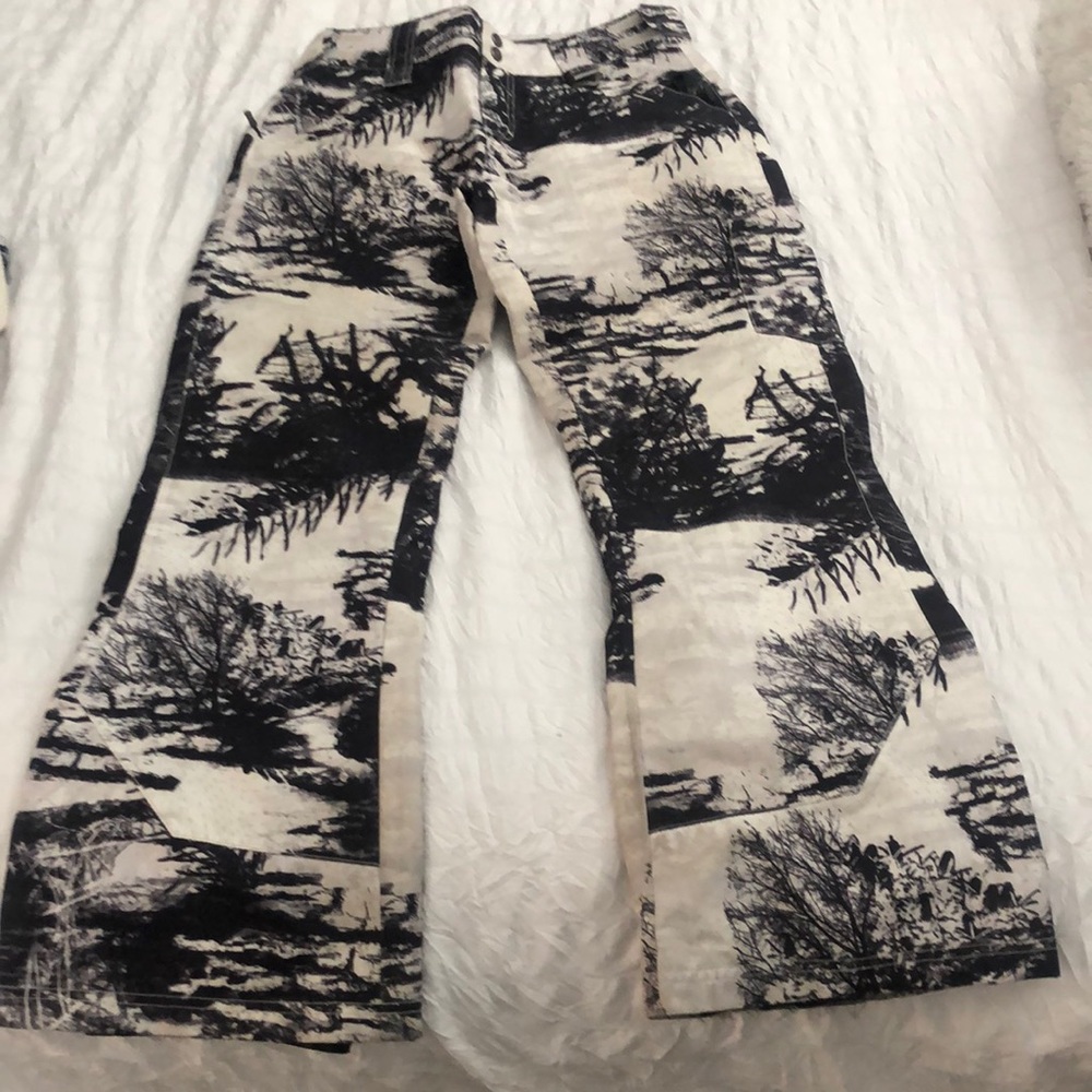 Womens Oakley snow pants. Size small